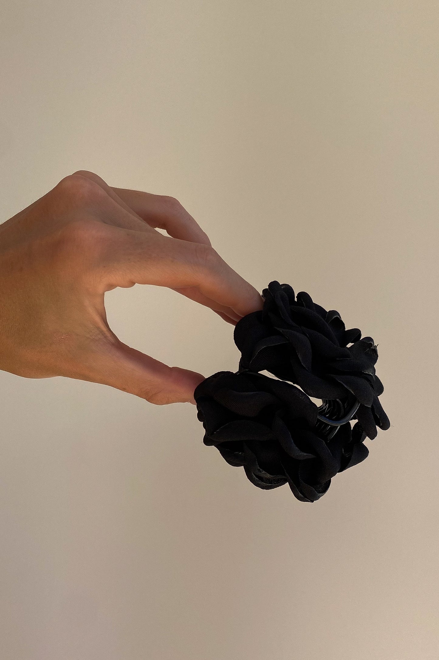 Pinza de Pelo Rosa Negro